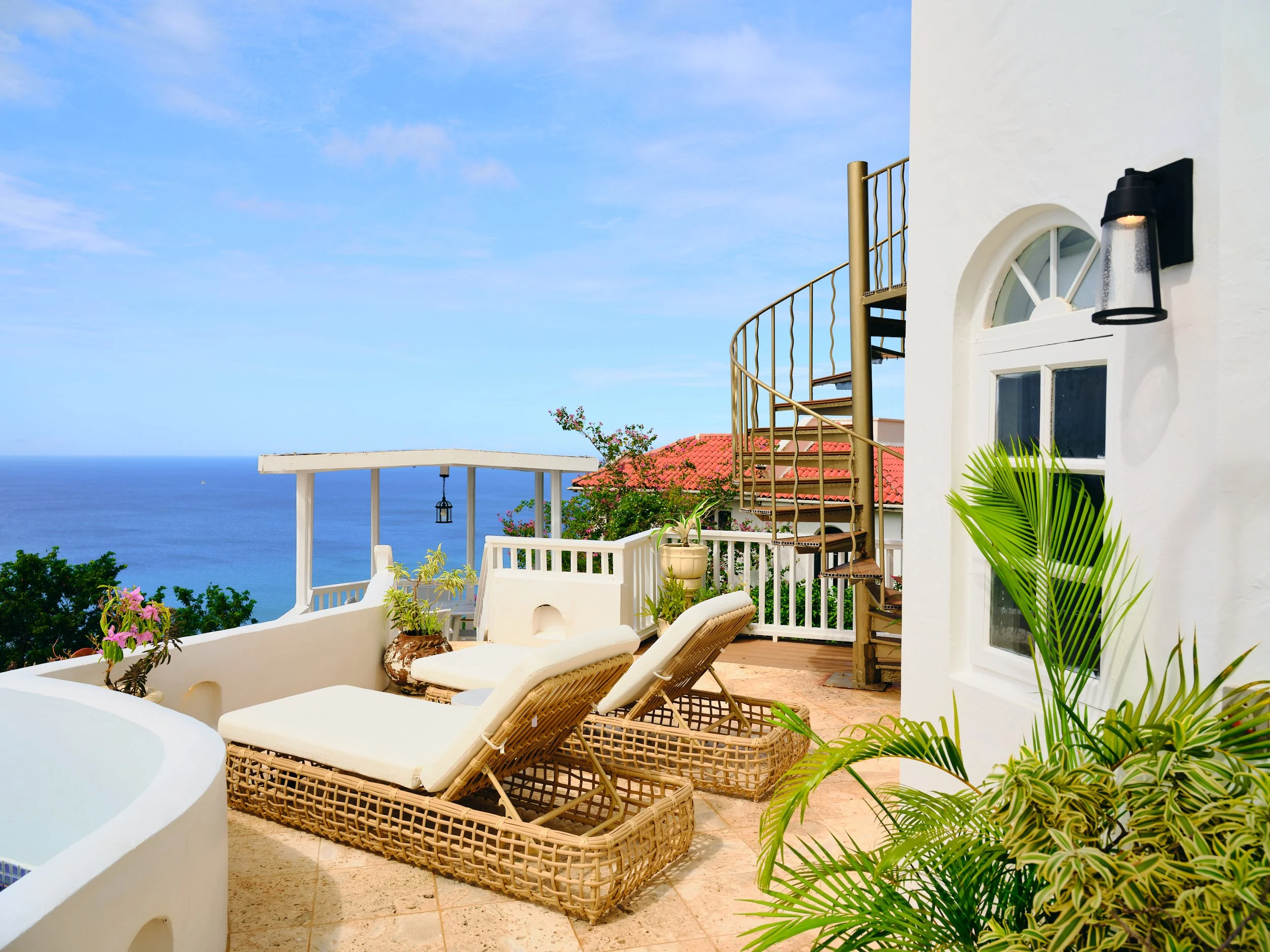 Villa Periwinkle-Pool Deck 1.jpg