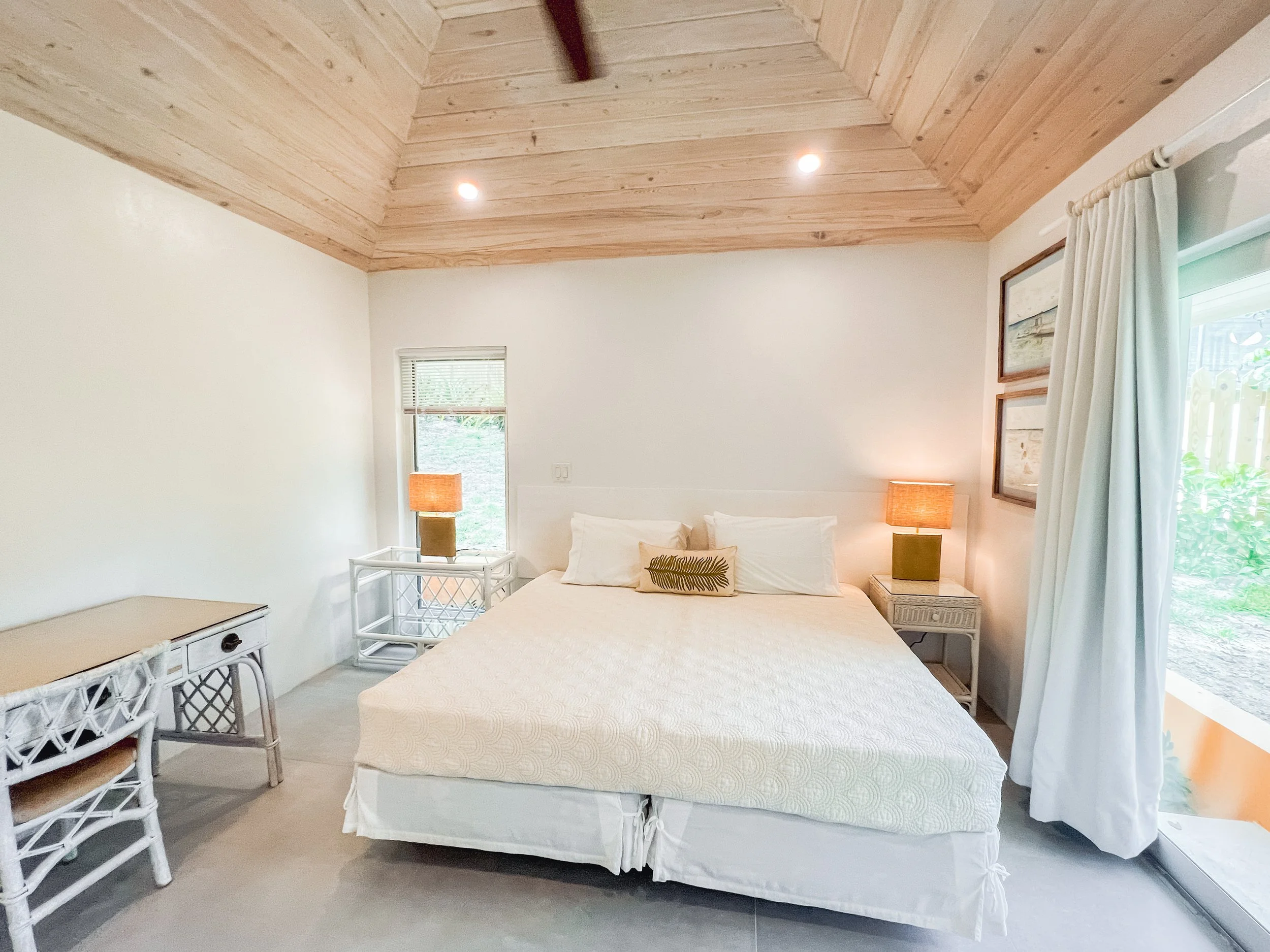 Full Shilling-Bedroom 8.JPG