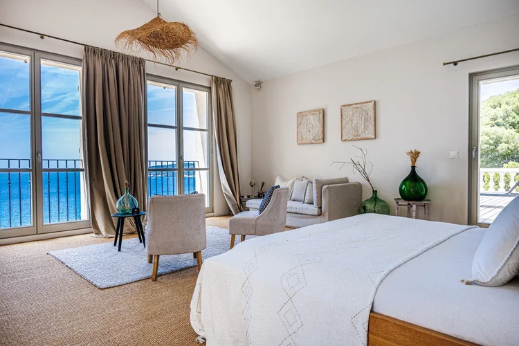 Bedroom 12