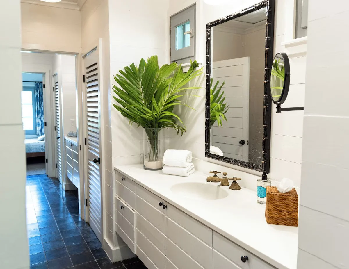 Honeycomb Villa-Cottage Primary Bathroom.jpg