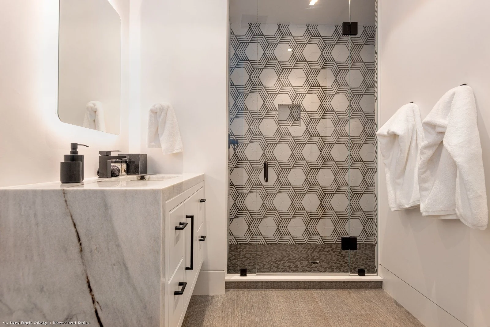 Little Dipper-Bathroom 4.jpg