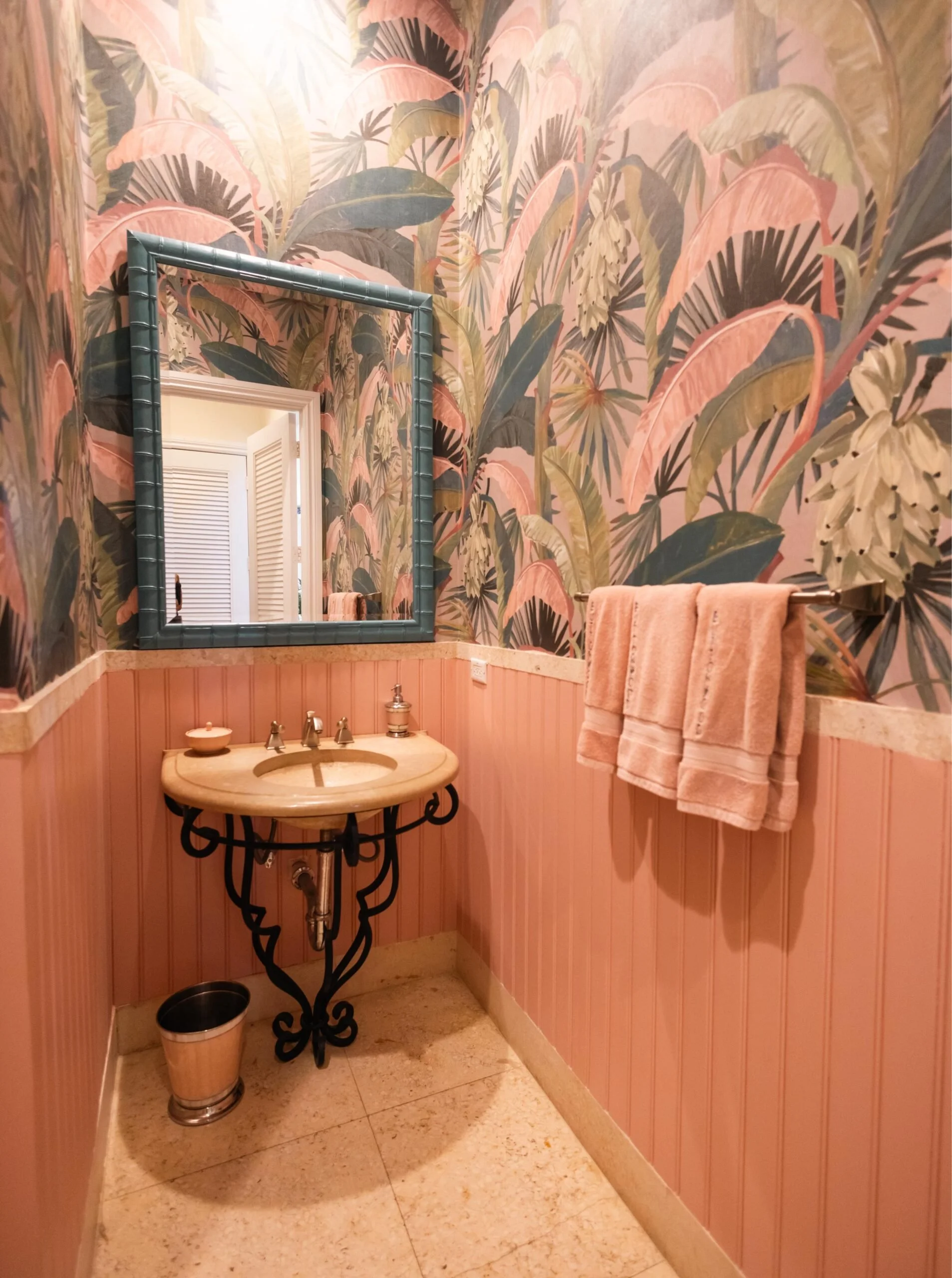 Villa Lignum-Half Bath.jpg