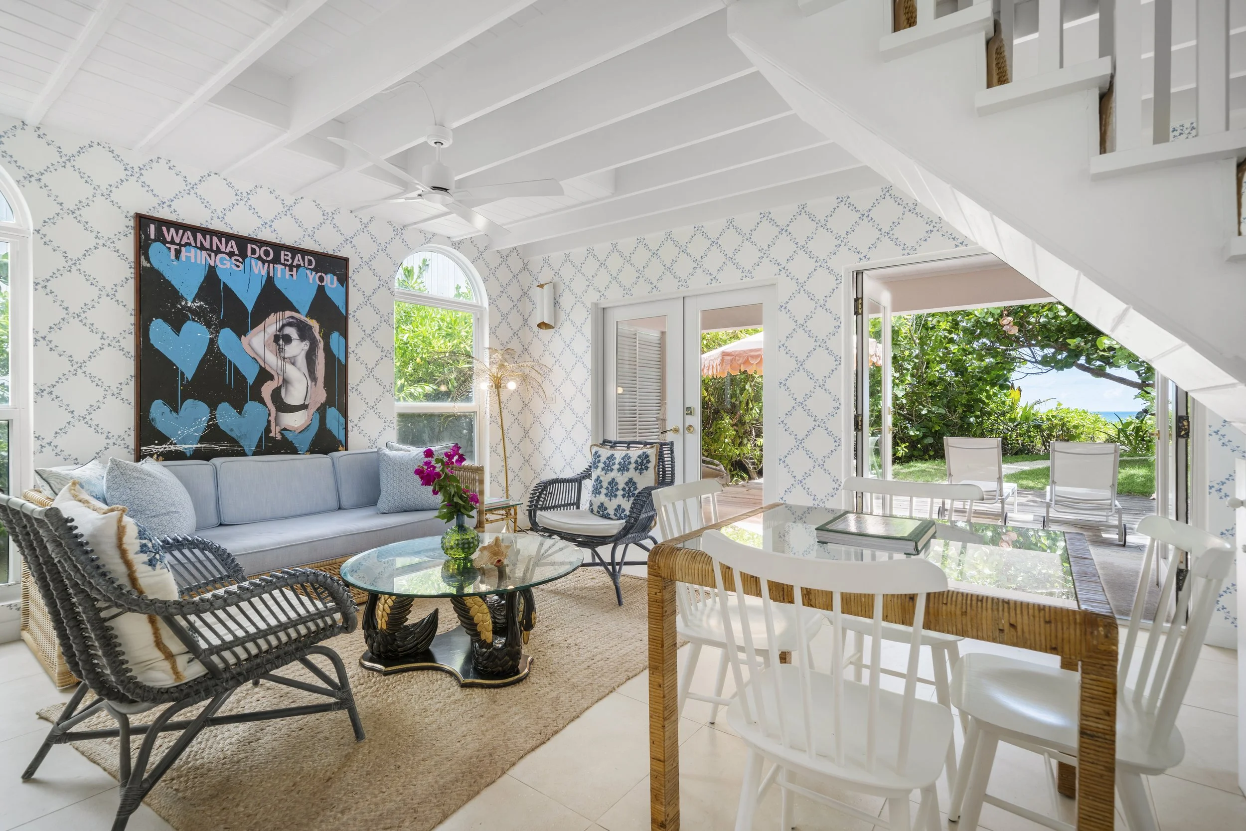 Villa Aerwyna-Guest House-Living room 2.jpg