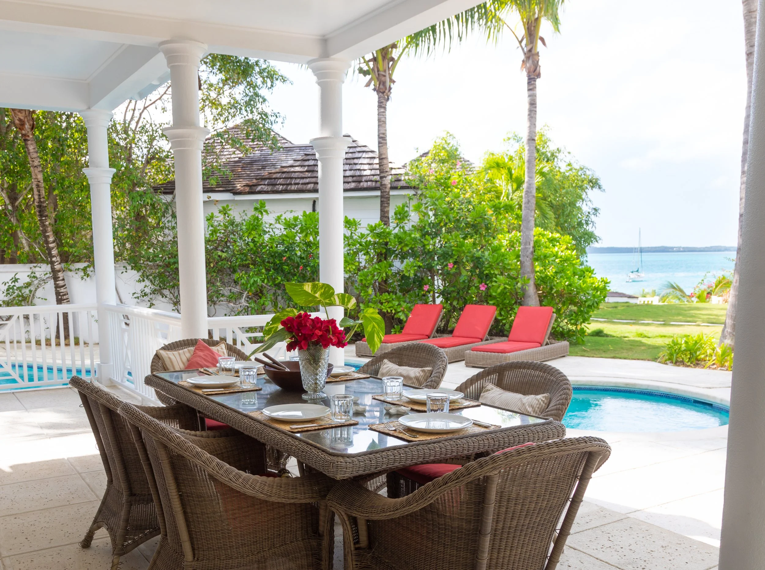 THE WHITE HOUSE EXTERIOR DRONE 2020-25.jpg