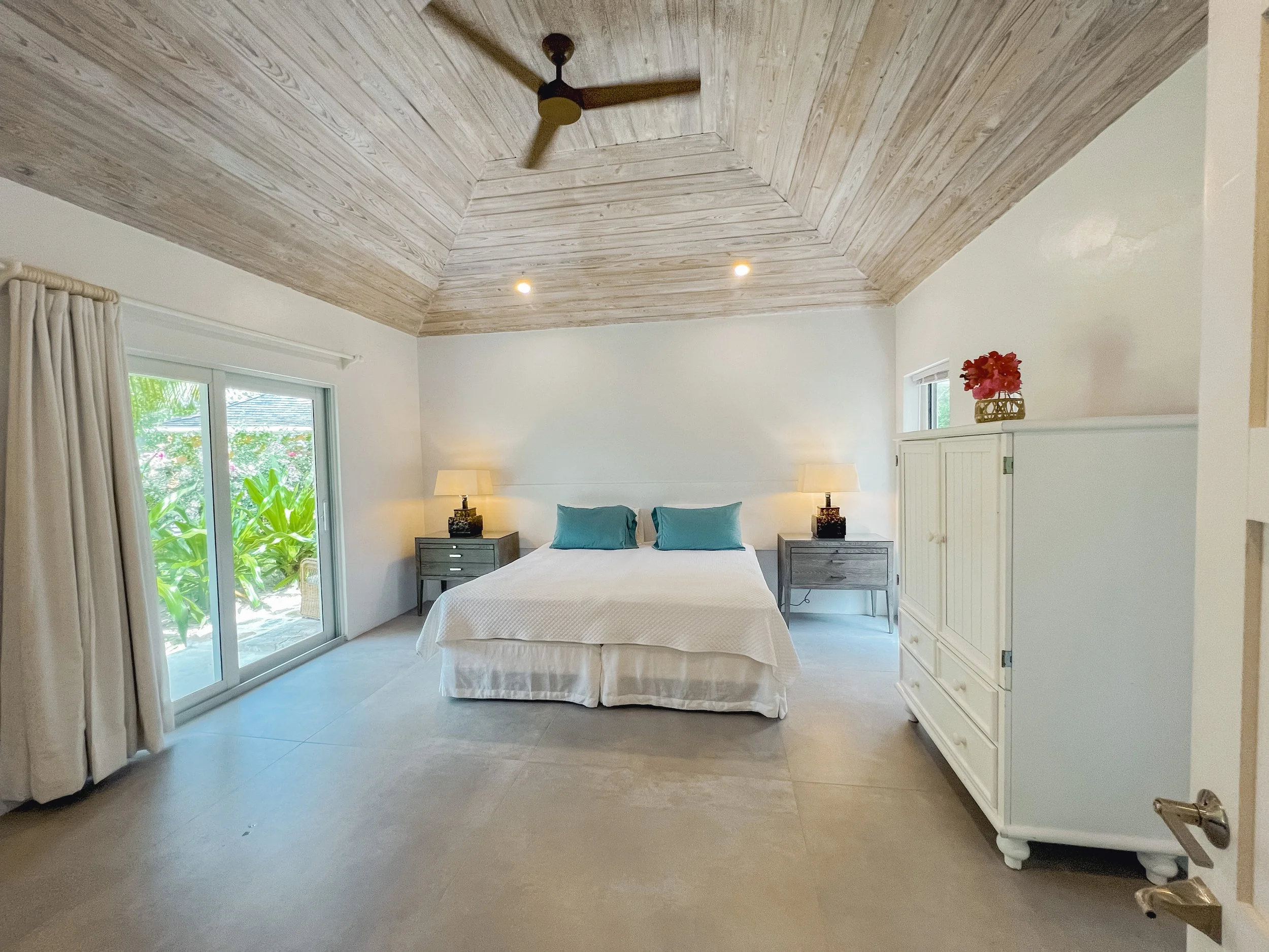 Full Shilling-Bedroom 7.JPG