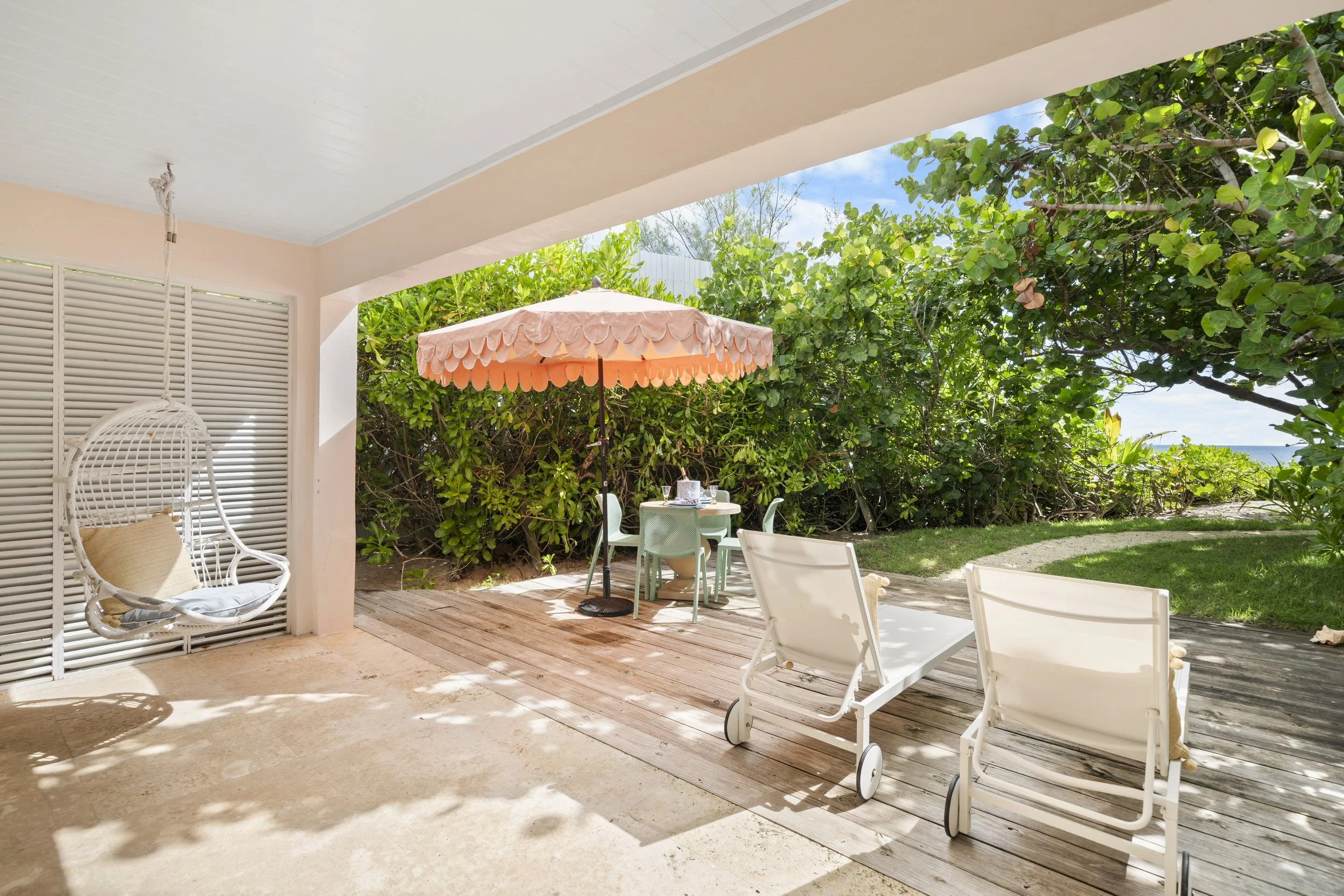 Villa Aerwyna-Guest House-Patio.jpg