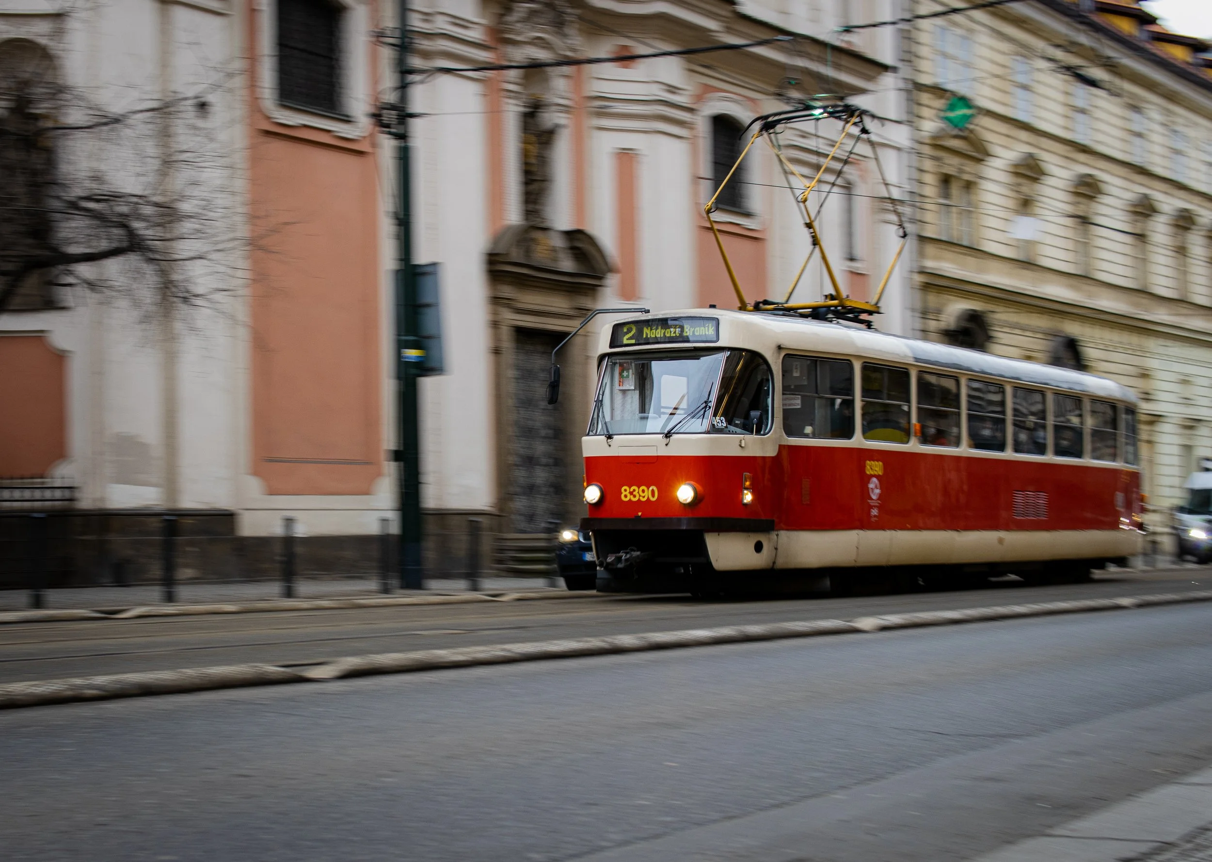 praha tramm.jpg