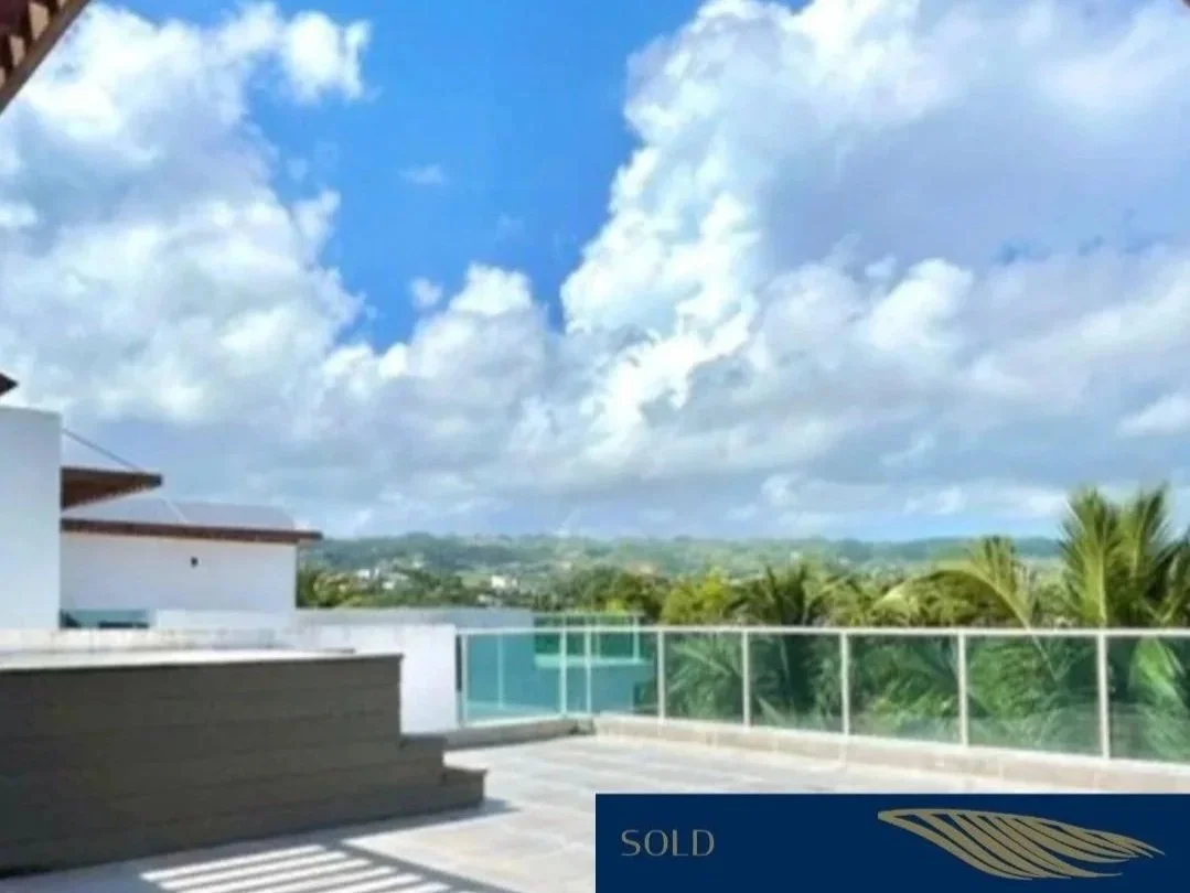 3 BED DUPLEX LAKEVIEW