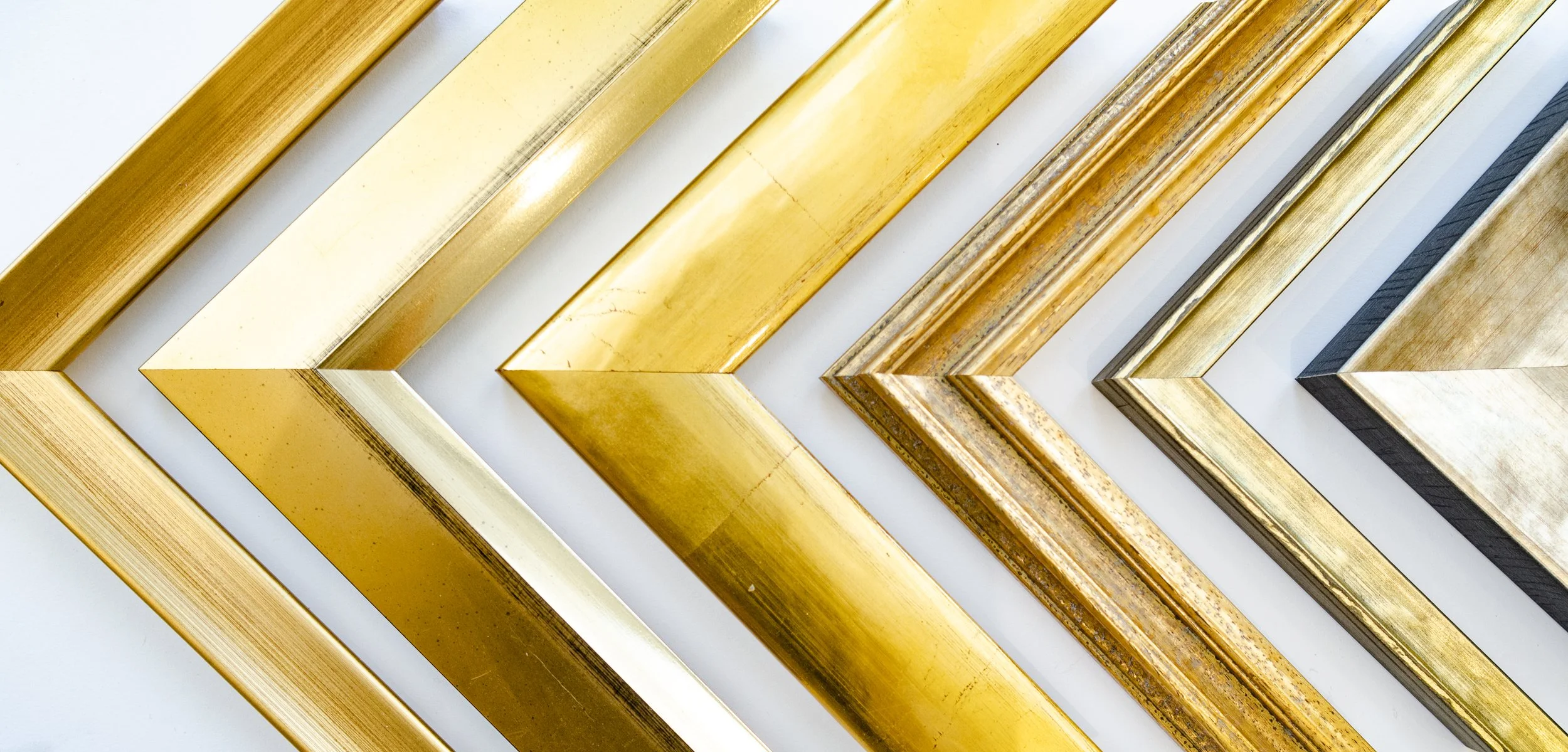 DÜRVE gallery offers custommade frames for your artworks