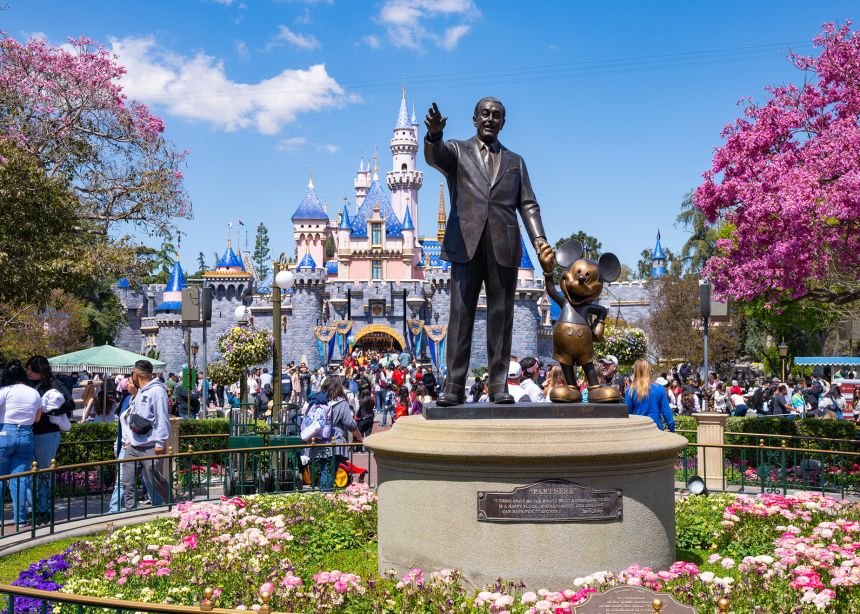 Suspicious Bags Prompt Bomb Squad Response, Evacuation at Disneyland Resort