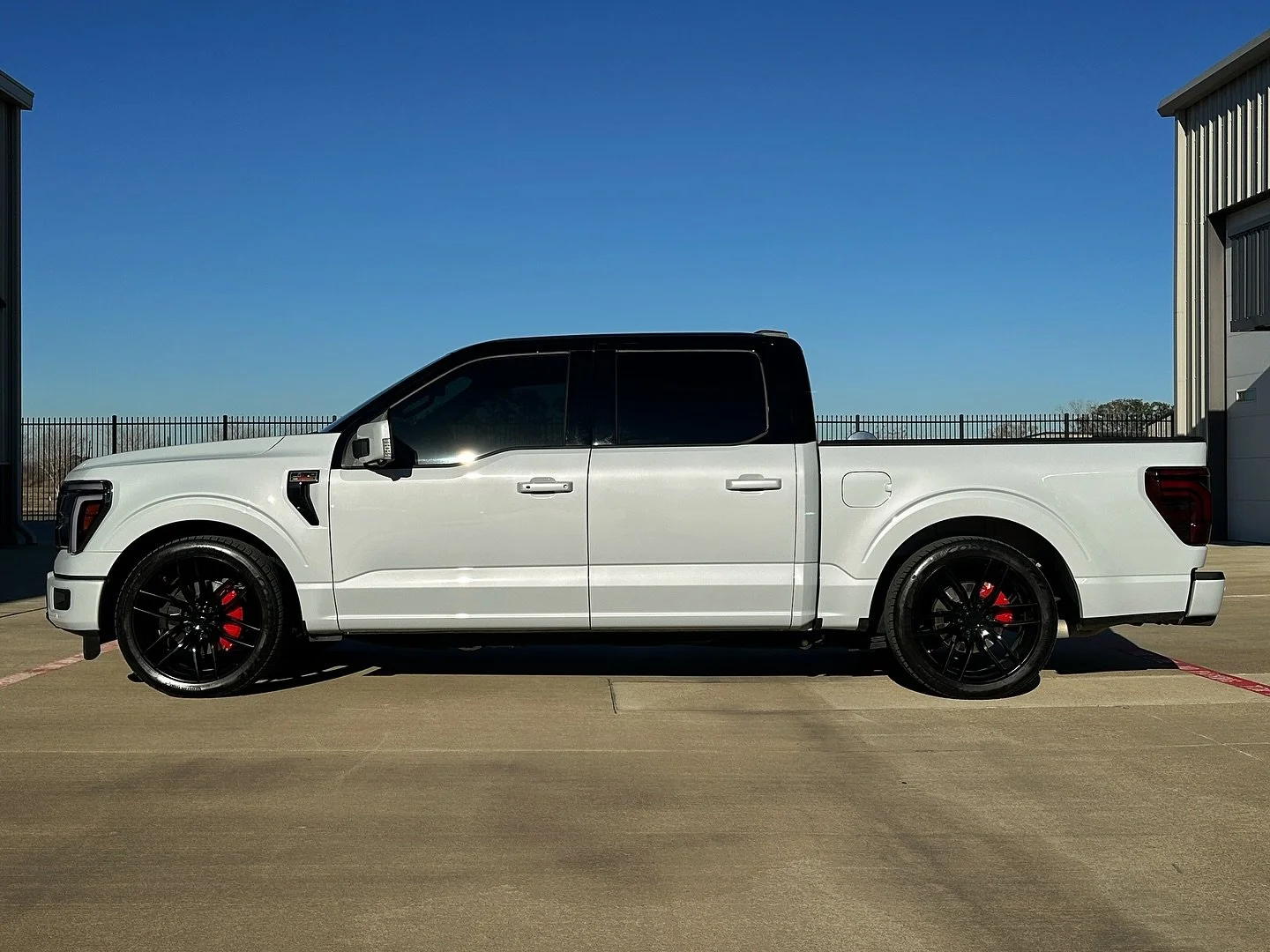 2025 F150 4wd with the @whipplesuperchargers and the @ridetechsuspension performance lowering kit and helper bags to handle it