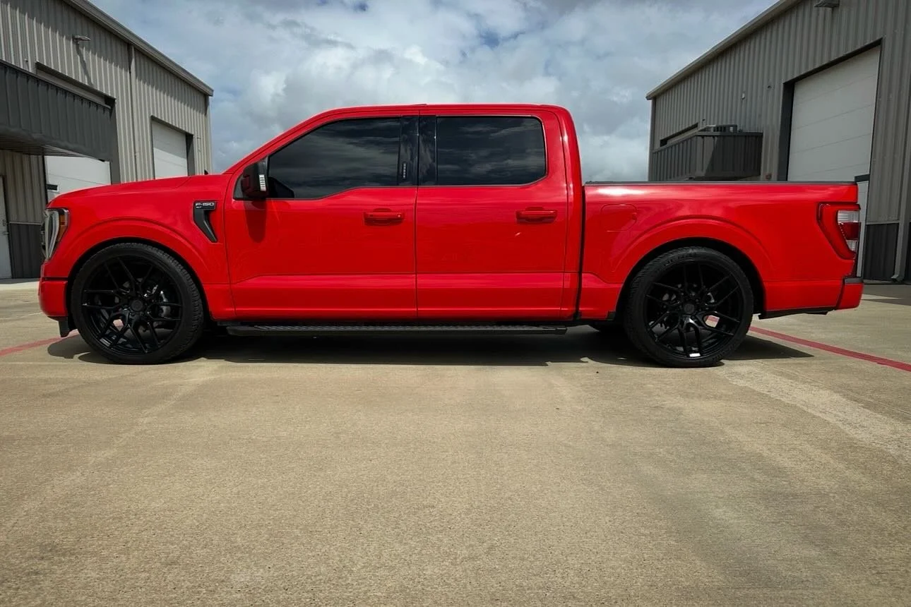 2022 F150 with Belltech coilovers, Fox shocks, helper bags, and an @air_lift_performance wireless compressor. Great riding daily driver set up. Hit us up for all your F150 upgrades!