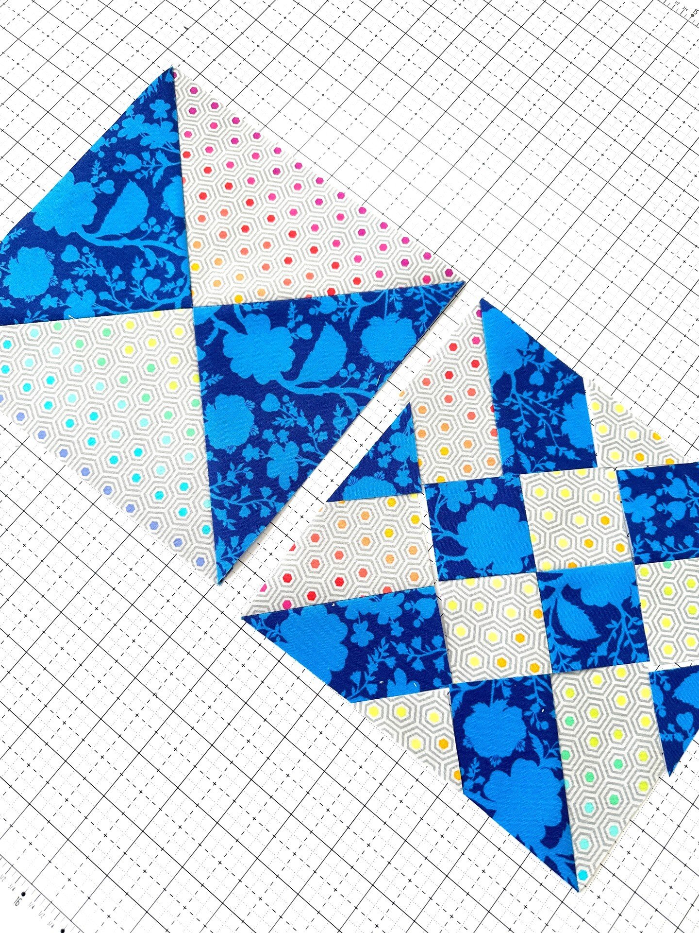 Pattern Paper Notcher 45N, 1/16 x 1/4 - Creates 1/4 deep square cuts in  the edge of patterns