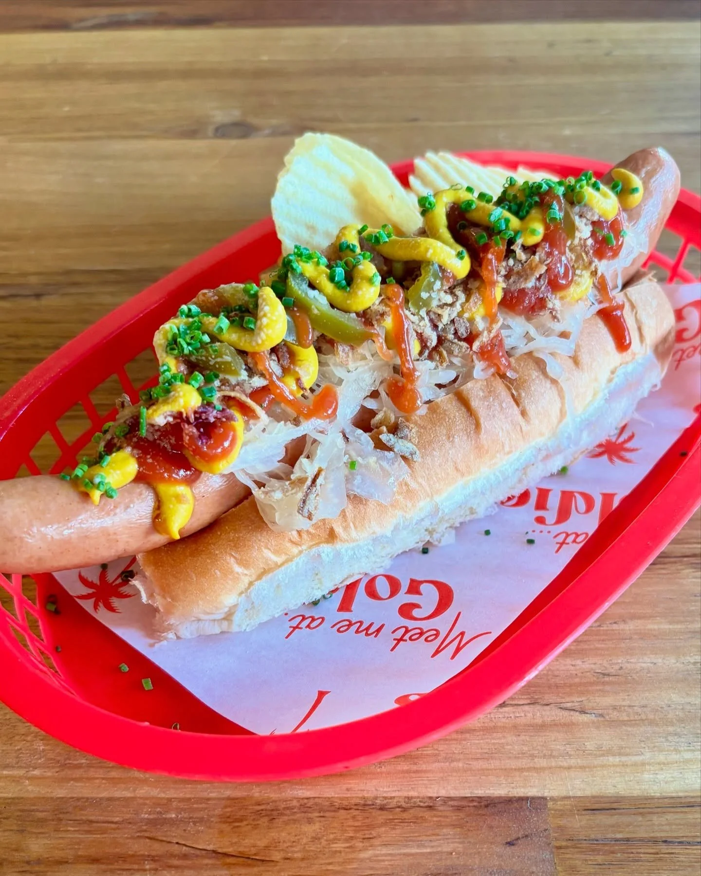 This weekend: Goldie&rsquo;s Hawn-Dog! Feat @lpsqualitymeats frankfurter with all the American fixings. Happy Dully Festival! 
#hotdog #dulwichhill #sydneyfood #sydneyeats #sydneyrestaurants #sydneycafe #goldiesdulwichhill