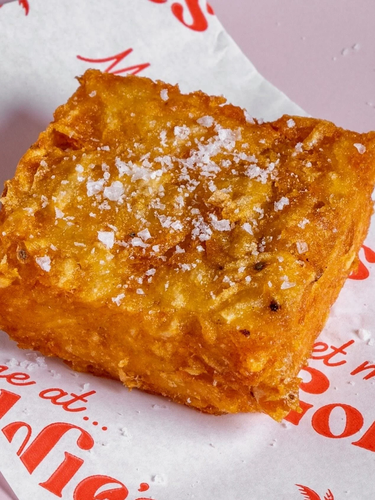 Got $2?! What the hash Wednesday is back tomorrow! $2 hash all day! Can&rsquo;t beat it! 

#hashbrown #sydeats #sydney_insta #innerwestsydney #bestbreakfastsydney