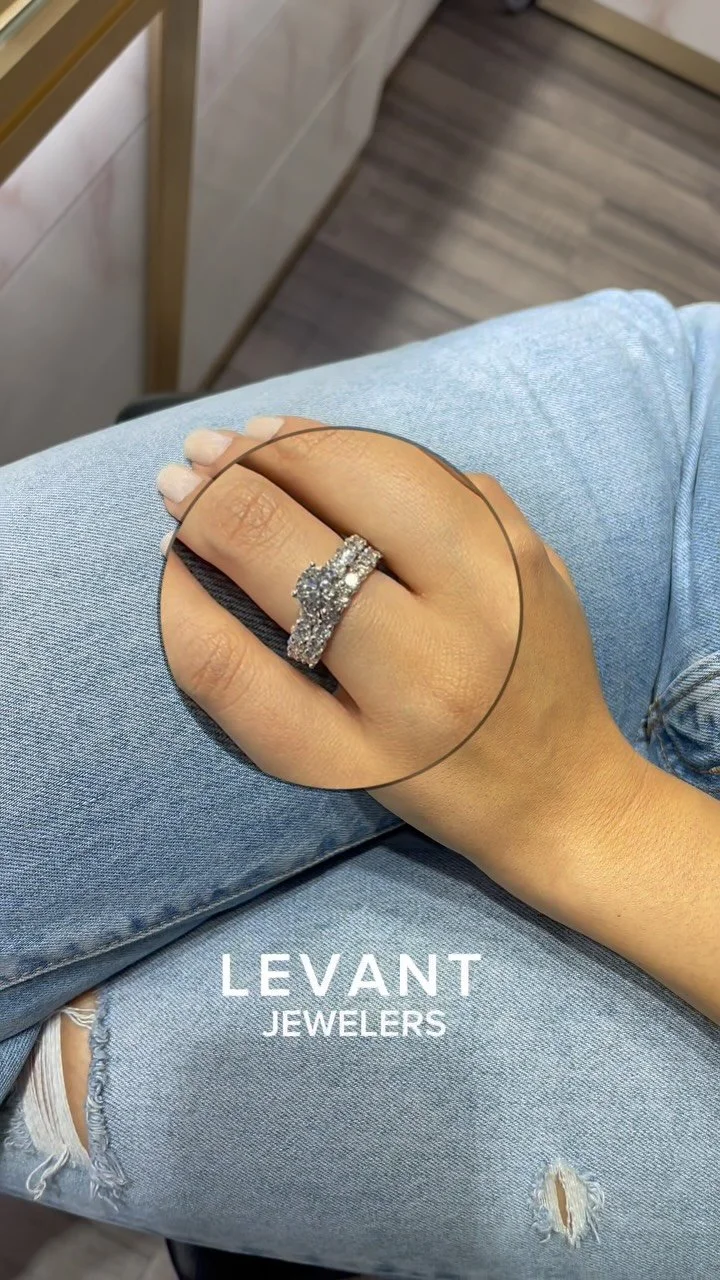Your Pinterest board called… it said it’s time we turn those inspo pics into reality. 💎
#diamonds #engagementrings #engagementringideas #engagementring #engagementringshopping