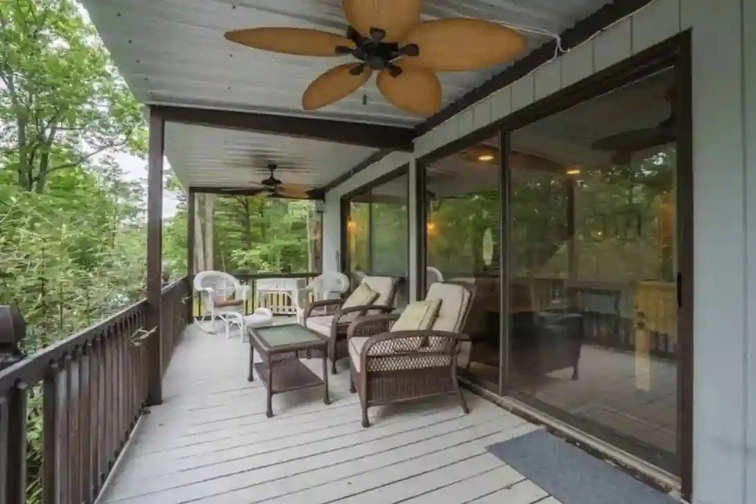 Screenshot+2023-12-20+at+4.09.37+PM Large.jpeg