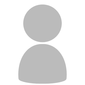 Zeynab Hassan's headshot