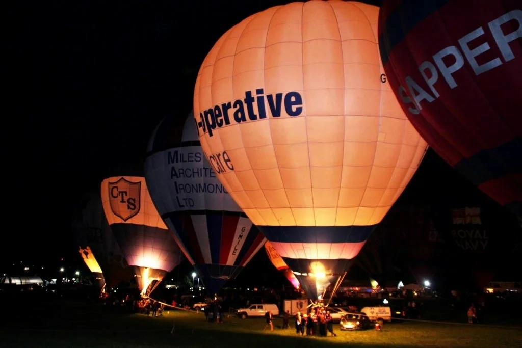 SR30 (Glow) Credit/Copyright Sue Reid