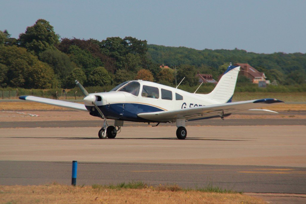 26Aug03_G-EGTB_(1)_SR
