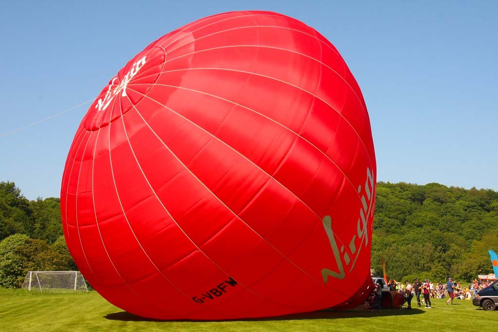 18May27_G-VBFW_(2)_SR