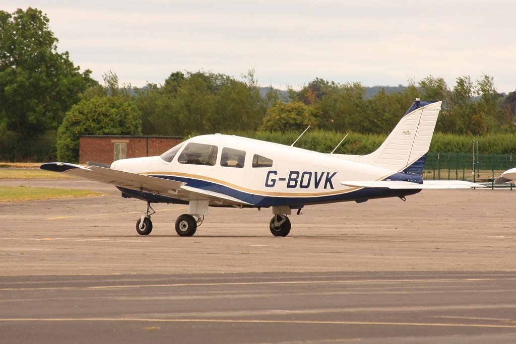 26Jul05_G-BOVK_(1)_SR