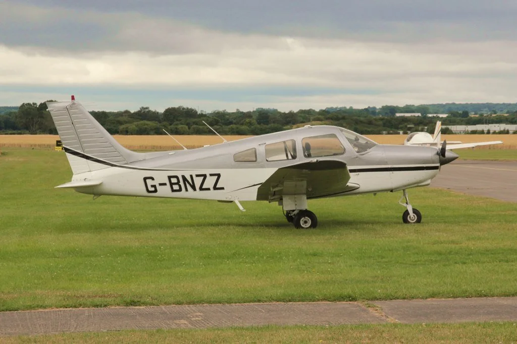26Jul05_G-BNZZ_(1)_SR