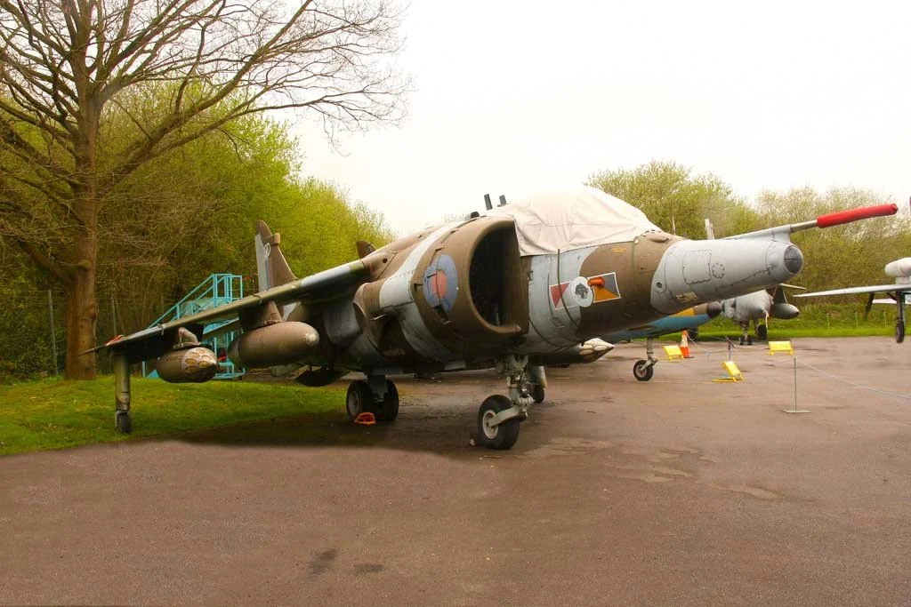 18Apr27_XV748_SR.jpg