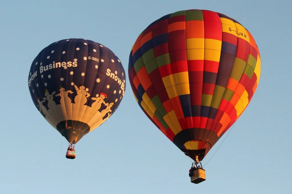 D9-723 (G-SBIZ_G-SJKR)