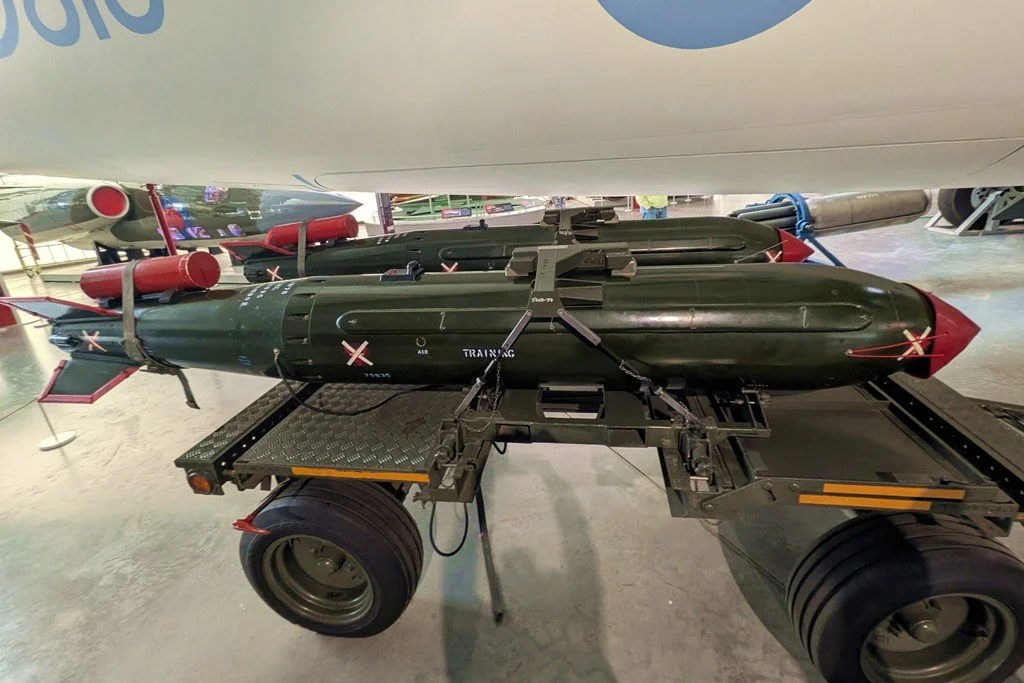 26Jun12_Missile_(31-1)_SR (WE177)