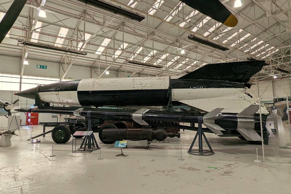25Oct27_V-2 Rocket_(1)_SR