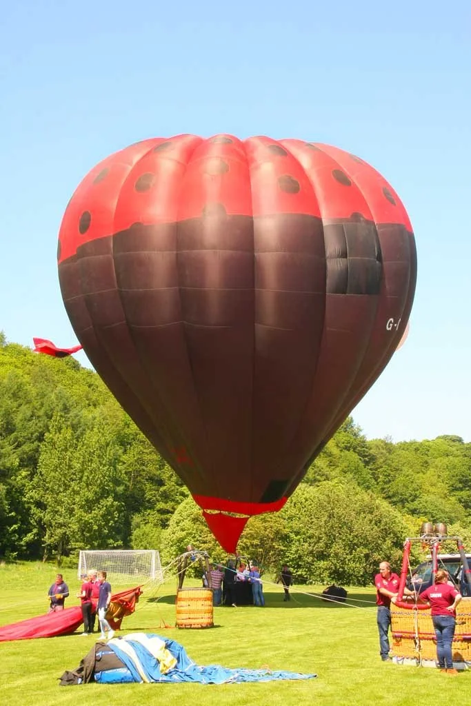 18May27_G-OIIY_(1)_SR