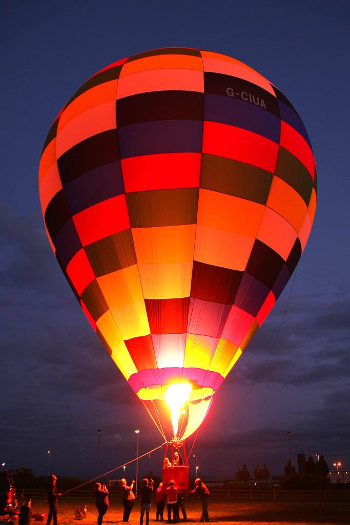 17Sep01_G-CIUA(3)_SR