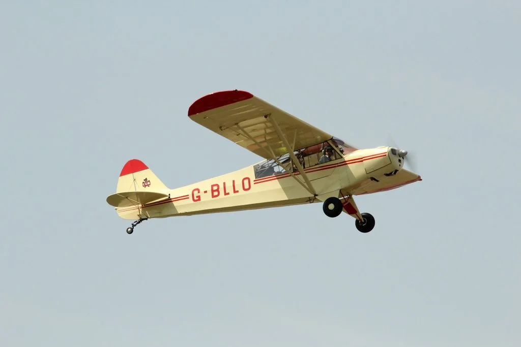 D12-823 (G-BLLO).jpg