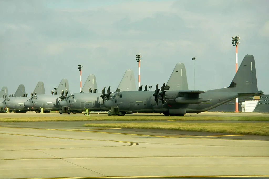 D13-255 (C130's).jpg