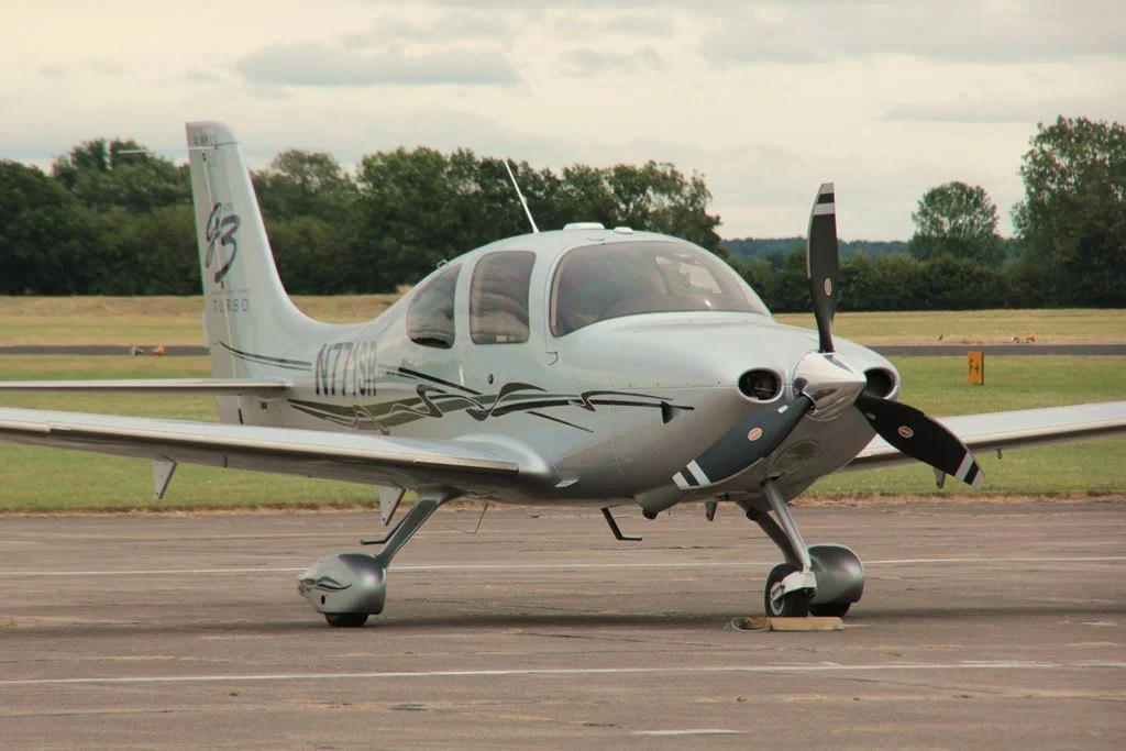 26Jul05_N771SR_(1)_SR