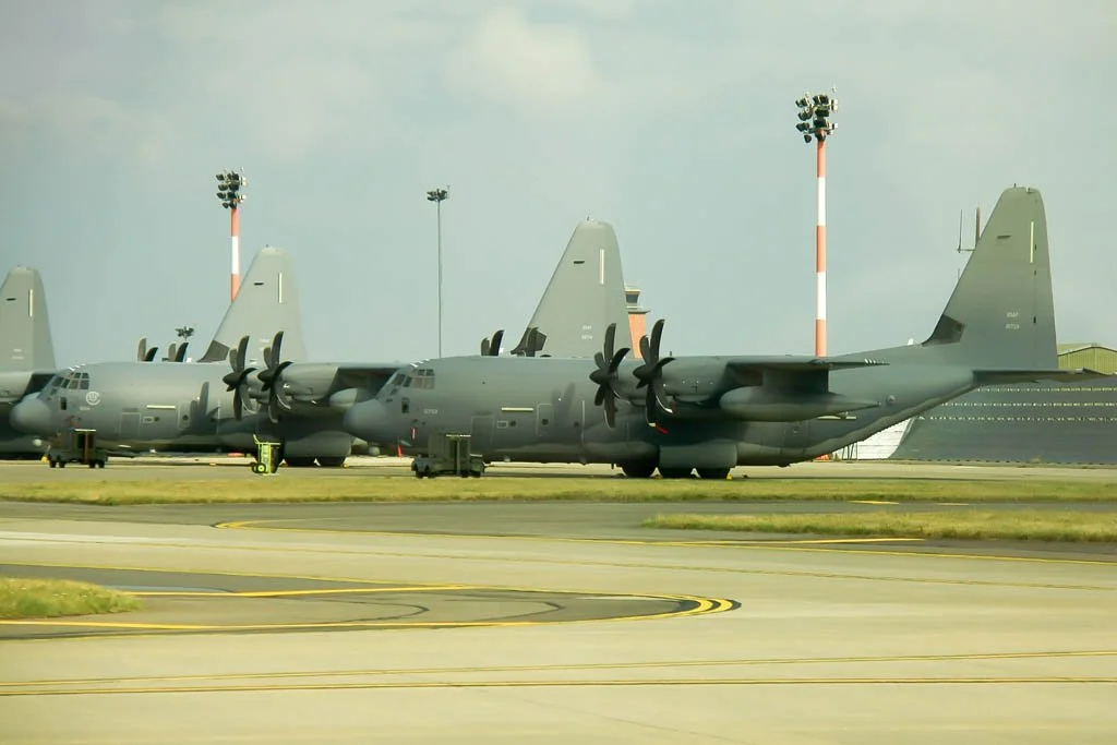 D13-254 (C130's).jpg