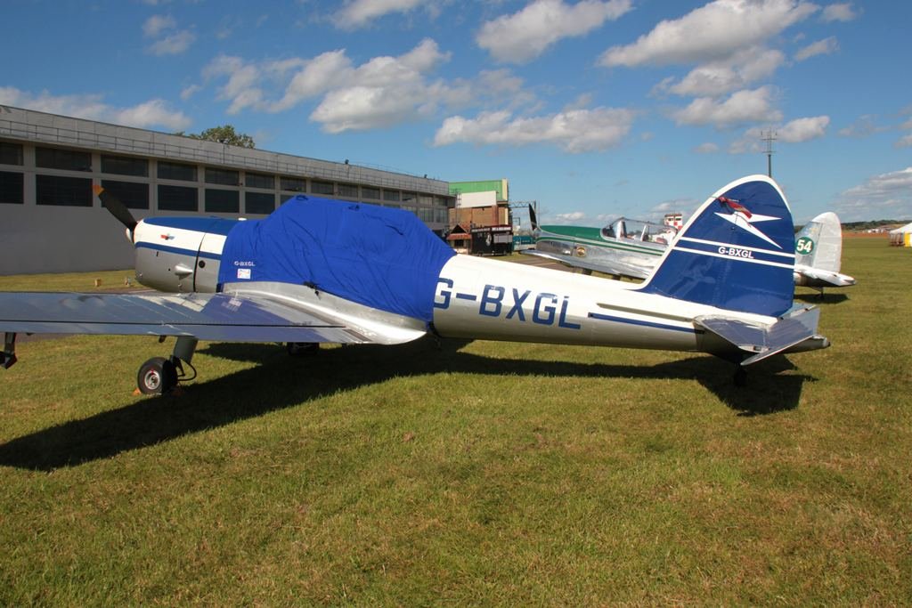 26Jun12_G-BXGL_(1)_SR