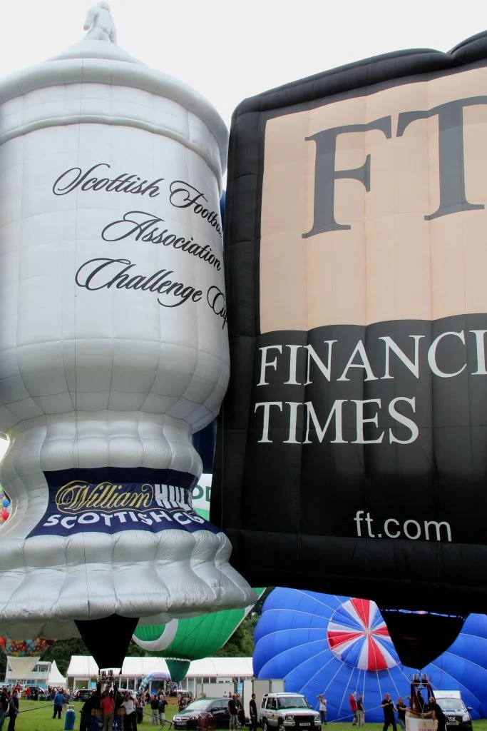 D10-736 (G-WHIL_G-FTUS)