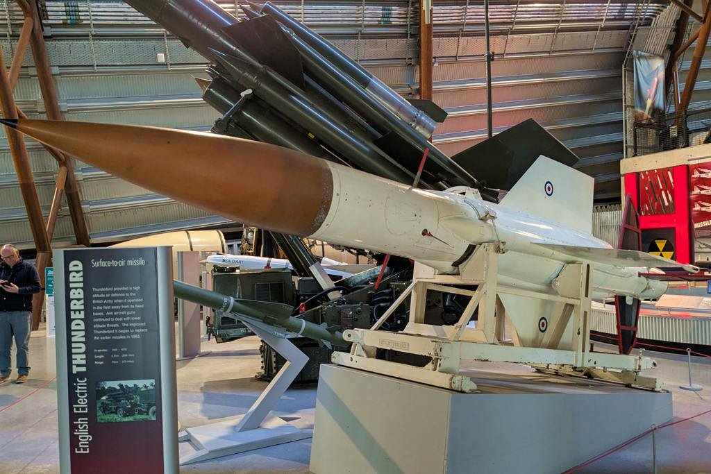 25Oct27_Missile_(1)_SR
