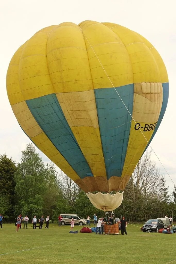 D12-781(2) (G-BBGR) Credit Flickr, Copyright Unknown