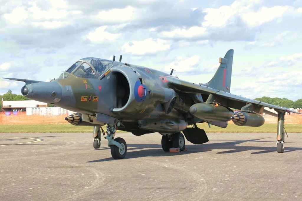 26Jun12_XZ997_(2)_SR