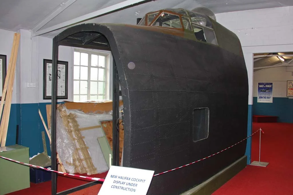 18Apr27_Display_ SR