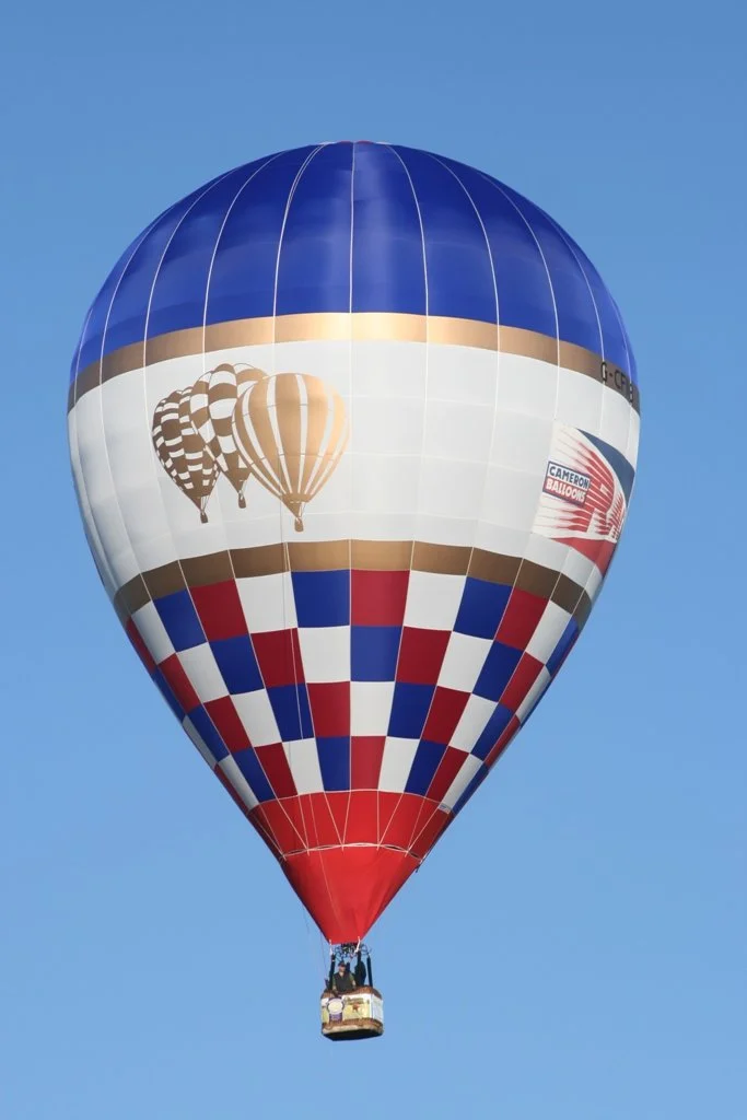 D4-387 RB (G-CFNB).JPG