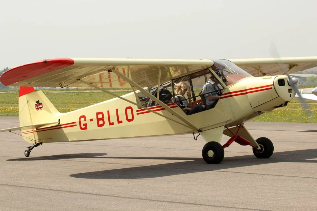 D12-822 (G-BLLO).jpg
