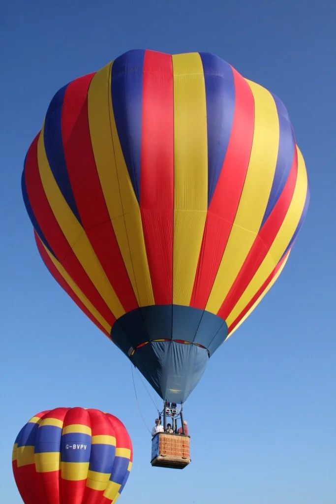 D7-590 (G-BVPV_G-LIMP)