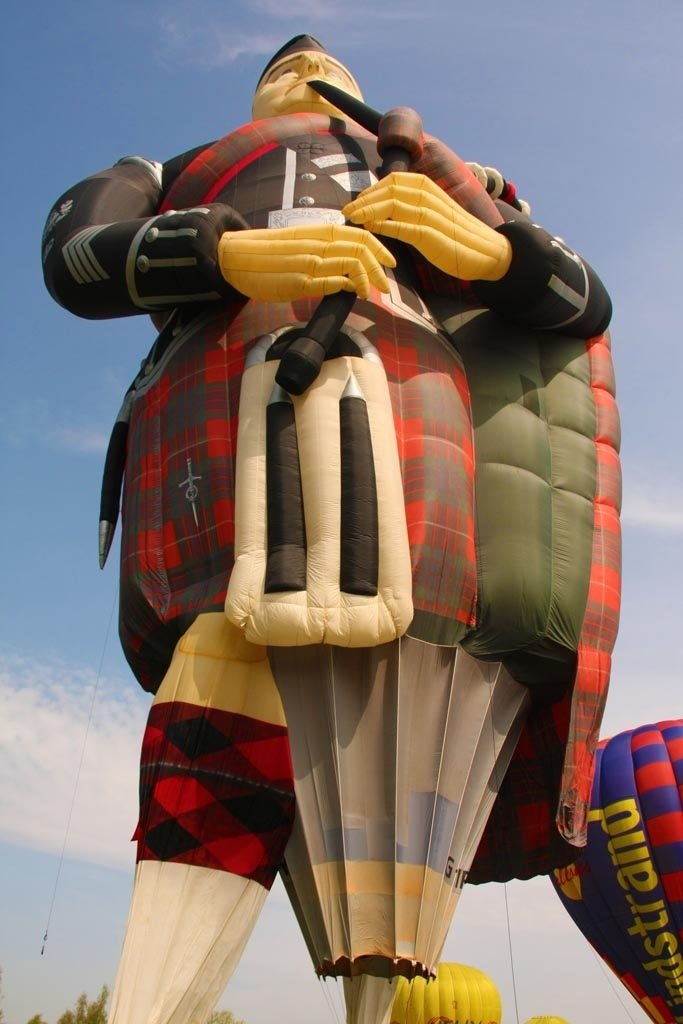 D12-691 (G-PIPY).jpg