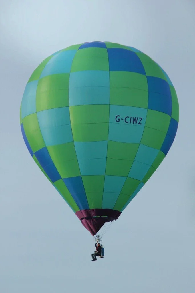 26May30_G-CIWZ_(1)_SR