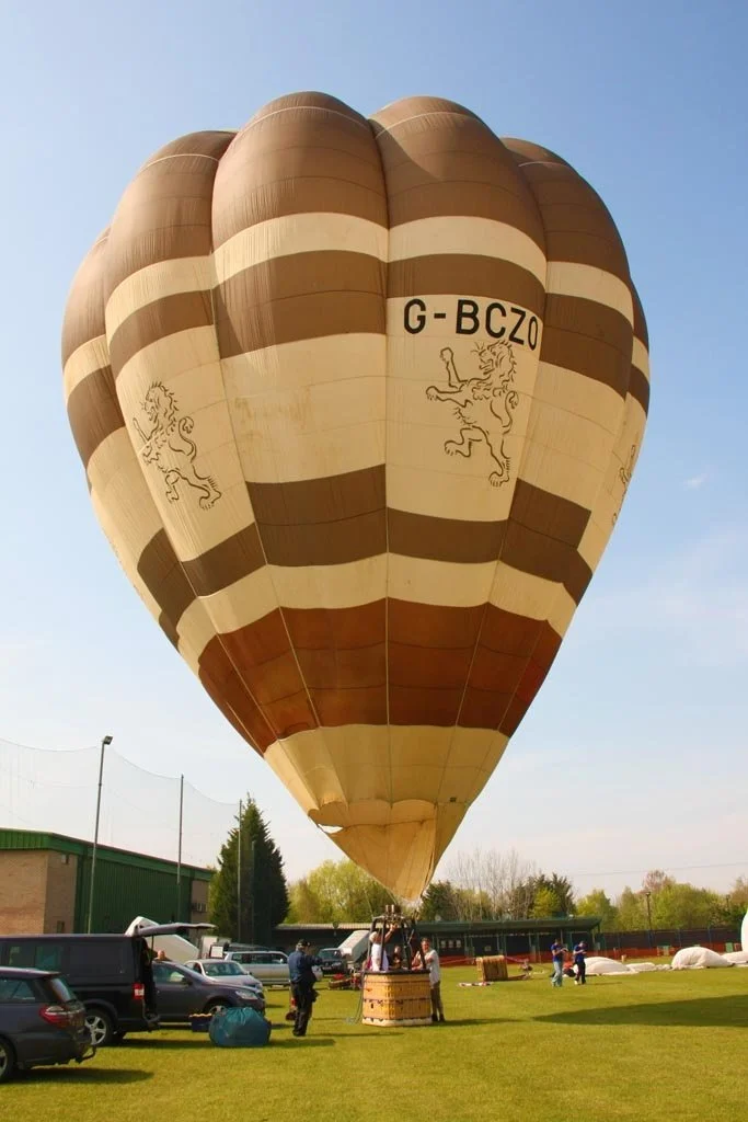 D12-657 (G-BCZO).jpg