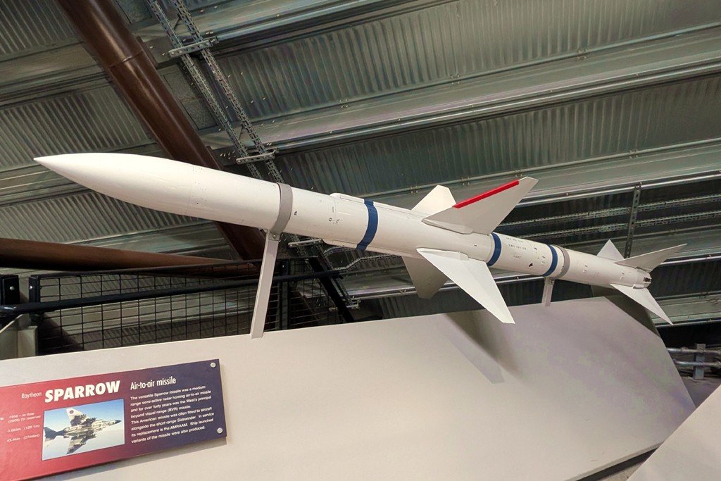26Jun12_Missile_(29)_SR (Sparrow)